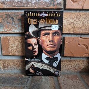 ** 4/$25 VHS ** Curse Of The Undead (1959) Vintage - Horror - Great Used Cond